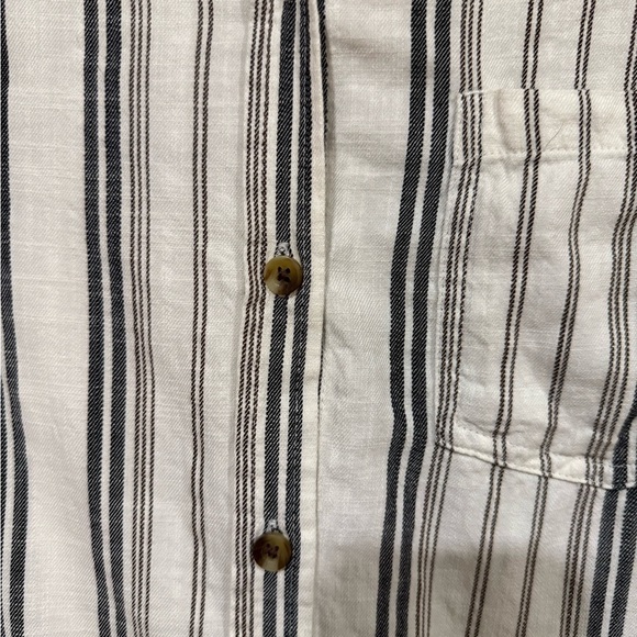 sonoma button down top white and gray striped shirt size medium - Picture 8 of 8